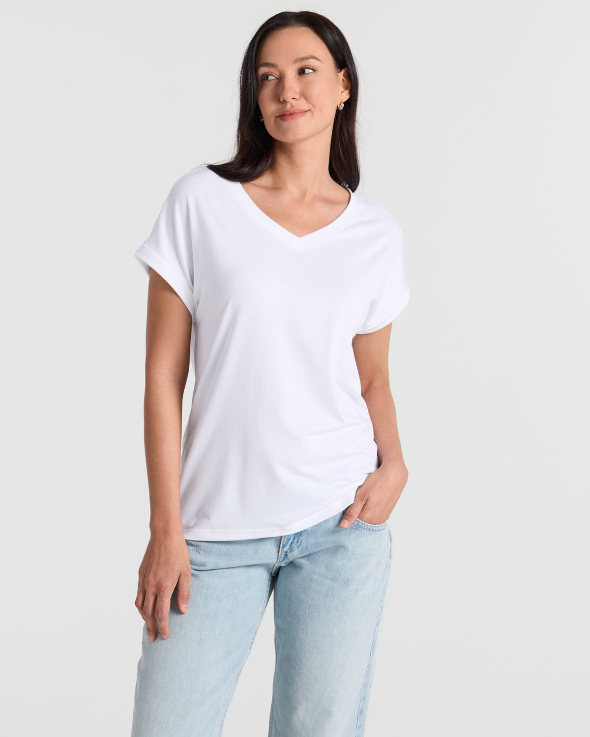 T-shirt descontraída com decote em V e mangas morcego